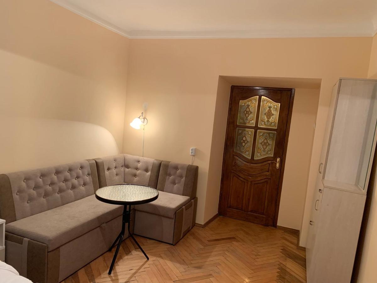 Mary Apartment Lviv Ngoại thất bức ảnh